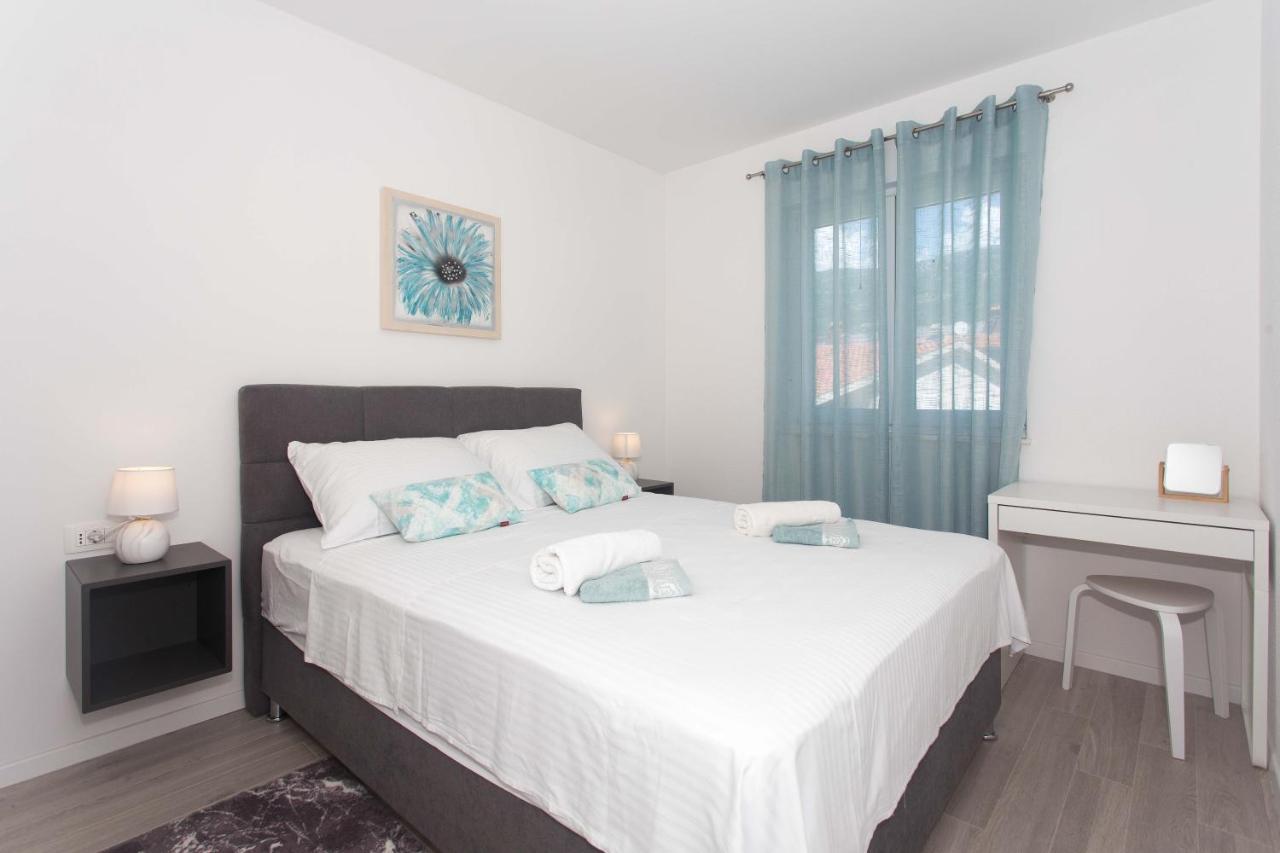 Ferienwohnung Delminium Kaštela Exterior foto